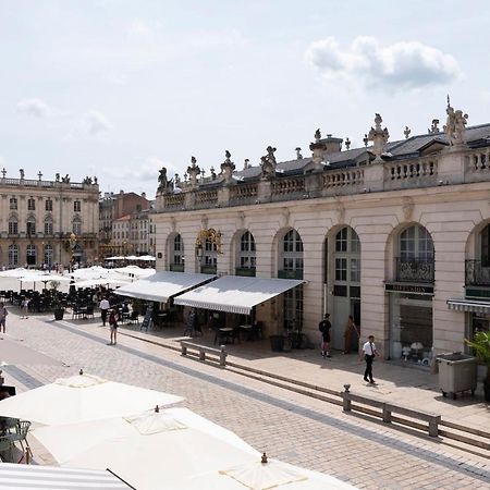 Sur La Place Stanislas Nancy Exterior photo